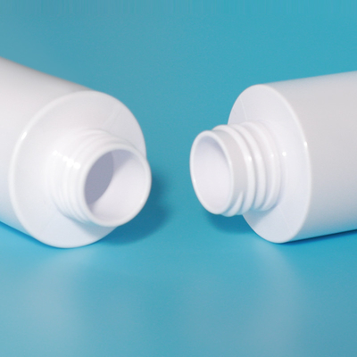 Logo na zamówienie 120ml 150ml 180ml Biała plastikowa pompa rozpylająca butelka z sprayem cienkiej mgły