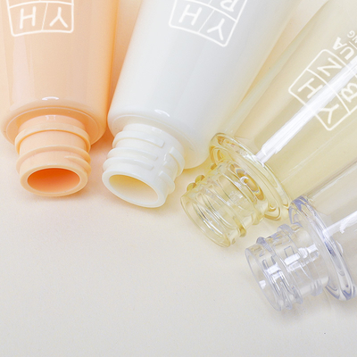 Niebieska butelka serum olejowego - idealny dodatek do Twojej pielęgnacji skóry