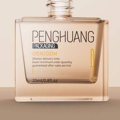 Opakowanie do pielęgnacji skóry o specjalnej konstrukcji Przejrzyste i pojemność 25 ml