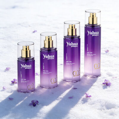 Zestaw kosmetycznych opakowań z plastikowych butelek z niestandardowym logo sitodrukiem i hot stampingiem do przechowywania toników, balsamów i serum