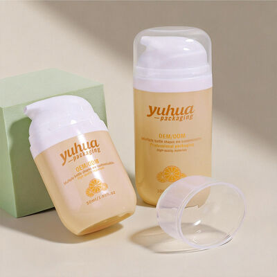 Plastikowa butelka z płynów powstała z materiału PP z bezpowietrzną pompą i zamarzniętą powierzchnią do pakowania kosmetyków i przechowywania płynów