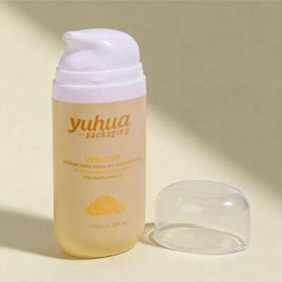 Plastikowa butelka z płynów powstała z materiału PP z bezpowietrzną pompą i zamarzniętą powierzchnią do pakowania kosmetyków i przechowywania płynów