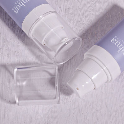 Pojemnik plastikowy z bezprzewodową pompą i śrubkową czapką do pakowania tonera do serum kosmetycznego i drukowania logo na zamówienie